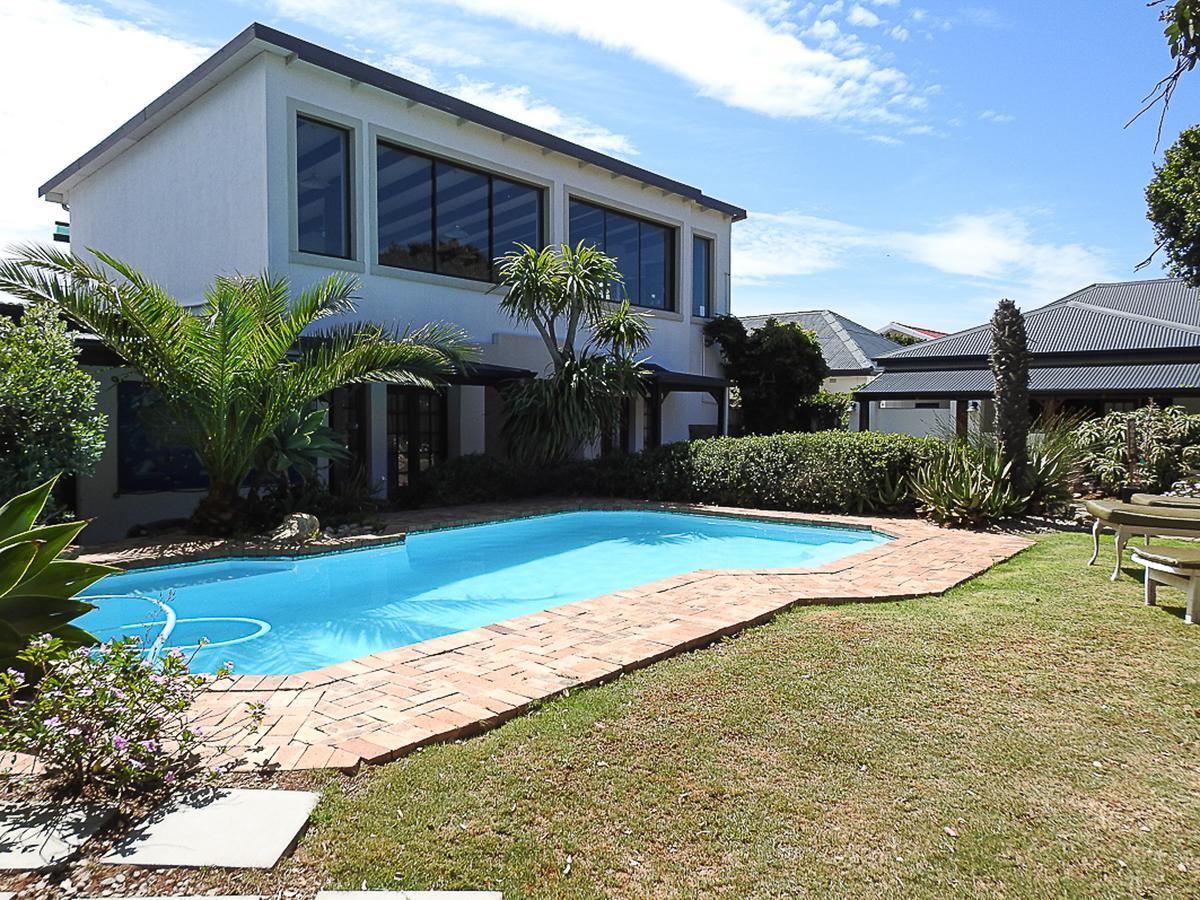 Mosselbay Backpackers Hostel Mossel Bay Exterior photo