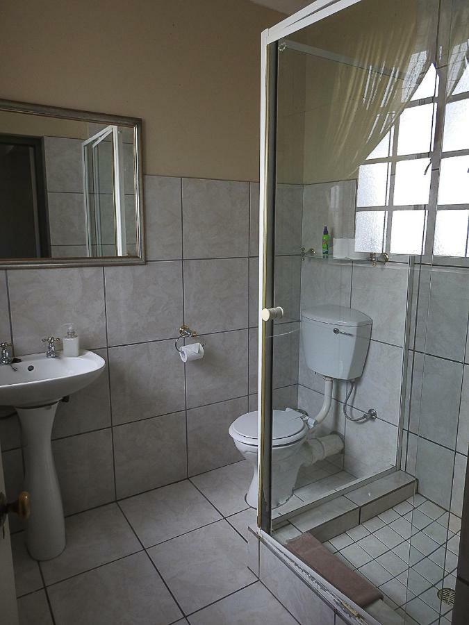 Mosselbay Backpackers Hostel Mossel Bay Exterior photo